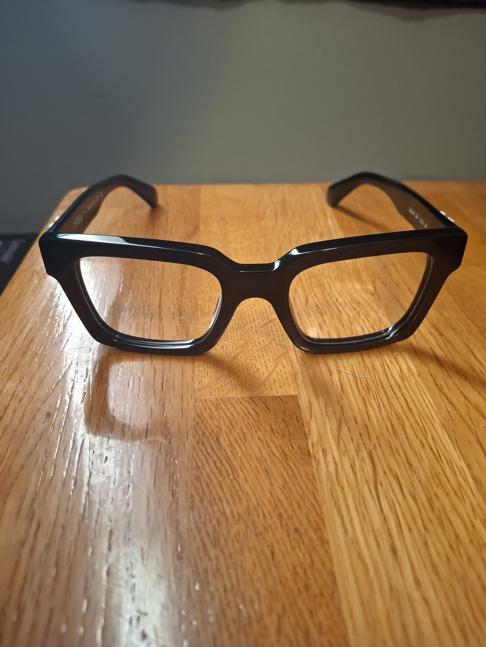 Off-White Clip On Sunglasses NIB - Picture 5 of 16